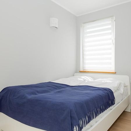 Port Kolobrzeg Str Towarowa By Jantar Apartamenty Kolobrzeg Bagian luar foto