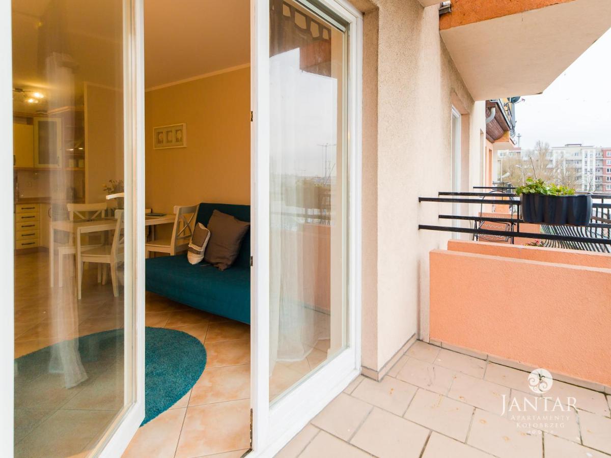 Port Kolobrzeg Str Towarowa By Jantar Apartamenty Kolobrzeg Bagian luar foto
